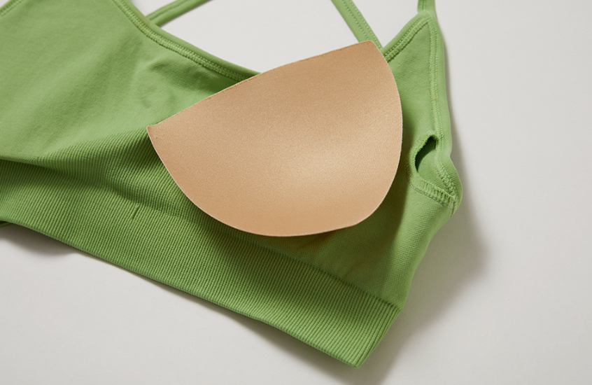 Seamless Yoga Sports Bra: Quick-Dry Activewear for Running & Fitness with Open-Back Detail7412