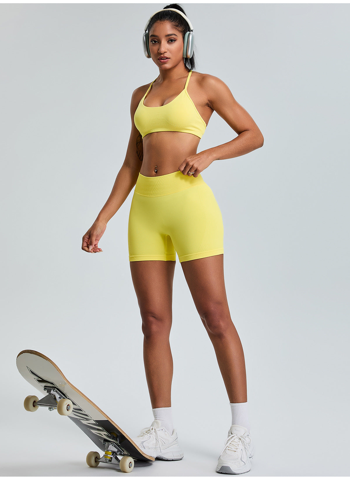Seamless Yoga Cami Sports Bra: Open-Back Workout Tank Top & Quick-Dry Fitness Bralette