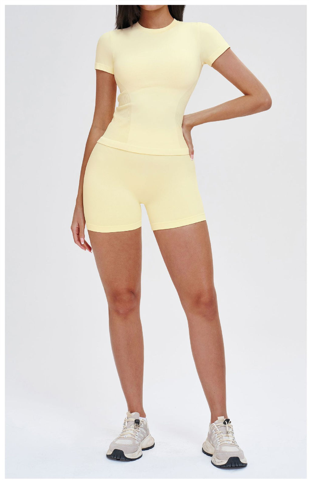 Ensemble de yoga sans coutures à col rond : Tenue de sport confortable pour la course en extérieur et le fitness 5734