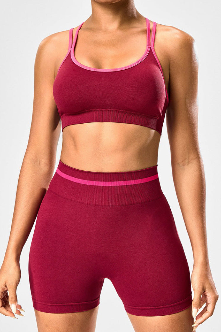 Ensemble de yoga color block pour femme, avec brassière de sport à fines bretelles et dos découpé, et short de yoga push-up pour la course et le fitness