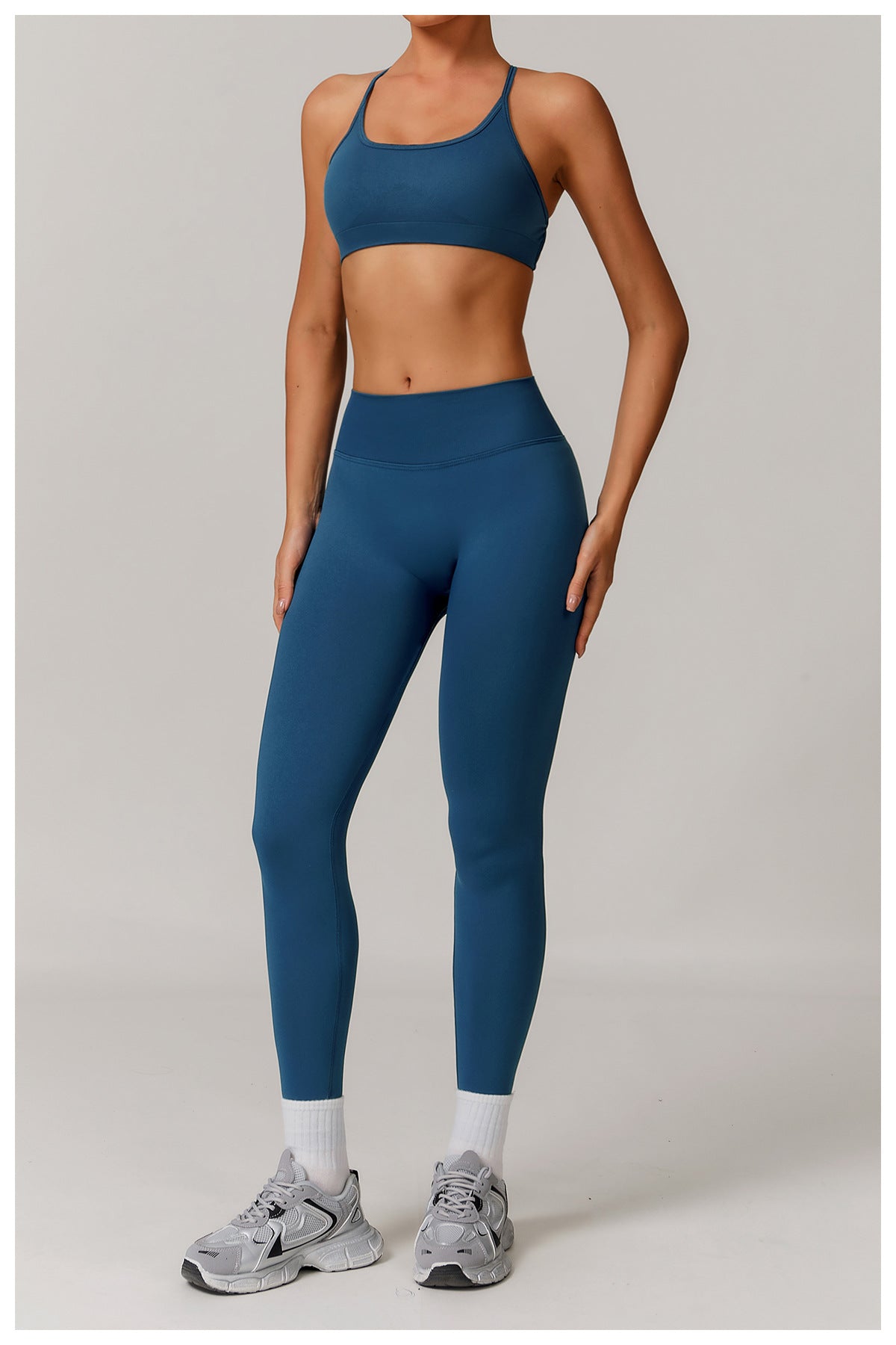 Ensemble de yoga sans coutures à dos ouvert : Vêtements de sport ajustés à séchage rapide pour la course à pied et le fitness 5284