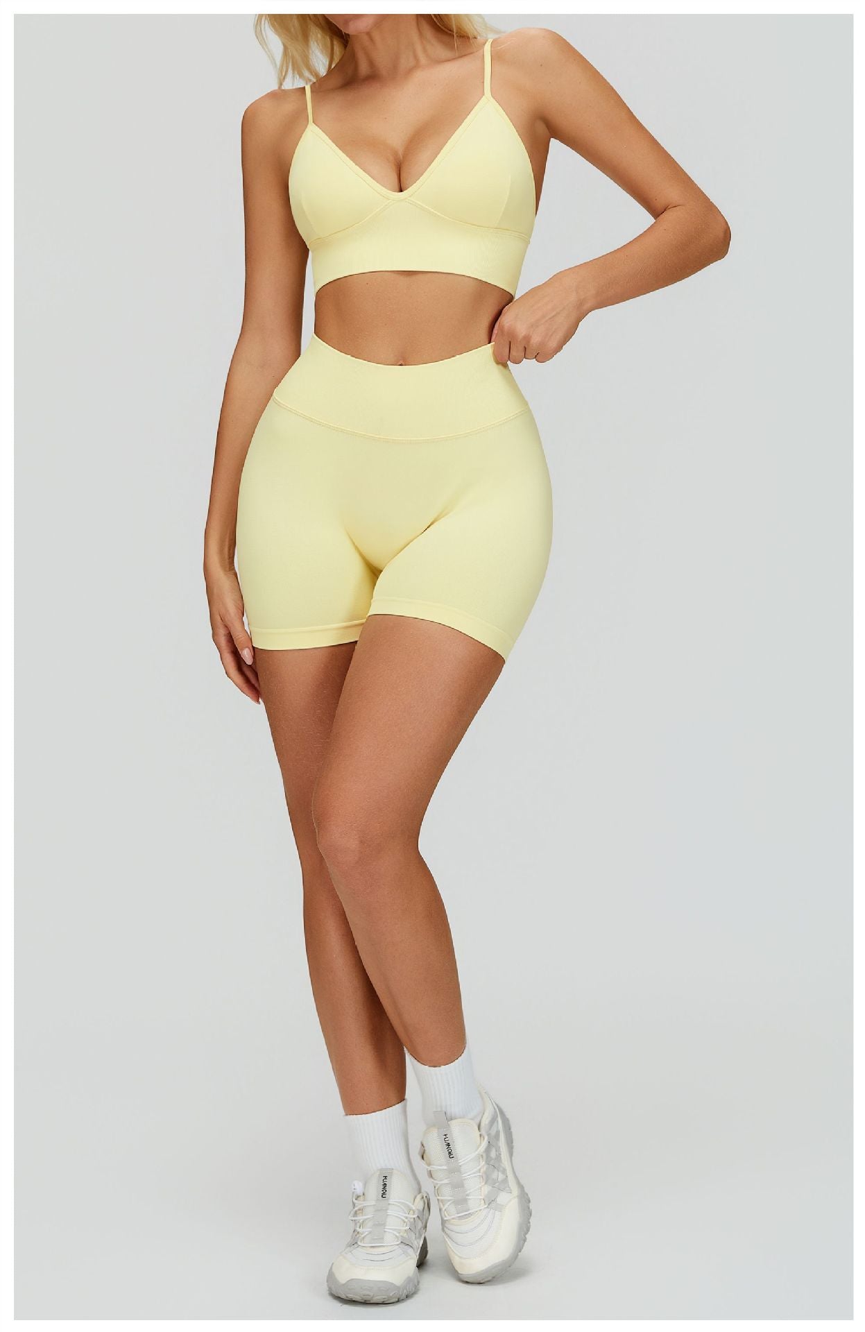 Short de yoga sans couture taille haute en V : Minceur, séchage rapide, actif et cycliste 4725