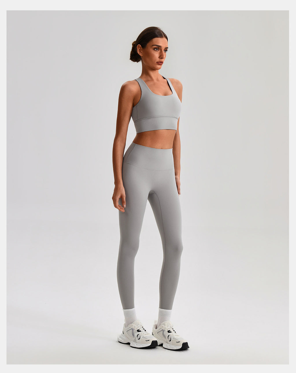 Ensemble de yoga sans coutures effet seconde peau : Soutien-gorge de sport dos nu et Legging taille haute push-up