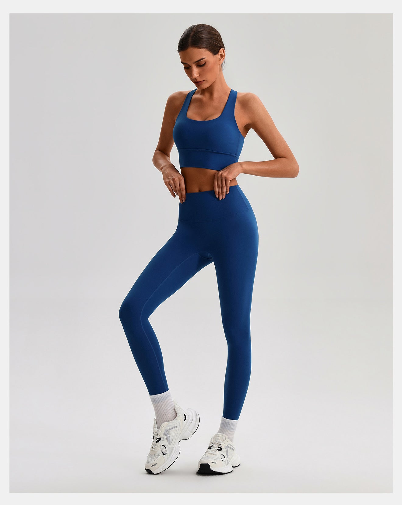 Ensemble de yoga sans coutures effet seconde peau : Soutien-gorge de sport dos nu et Legging taille haute push-up