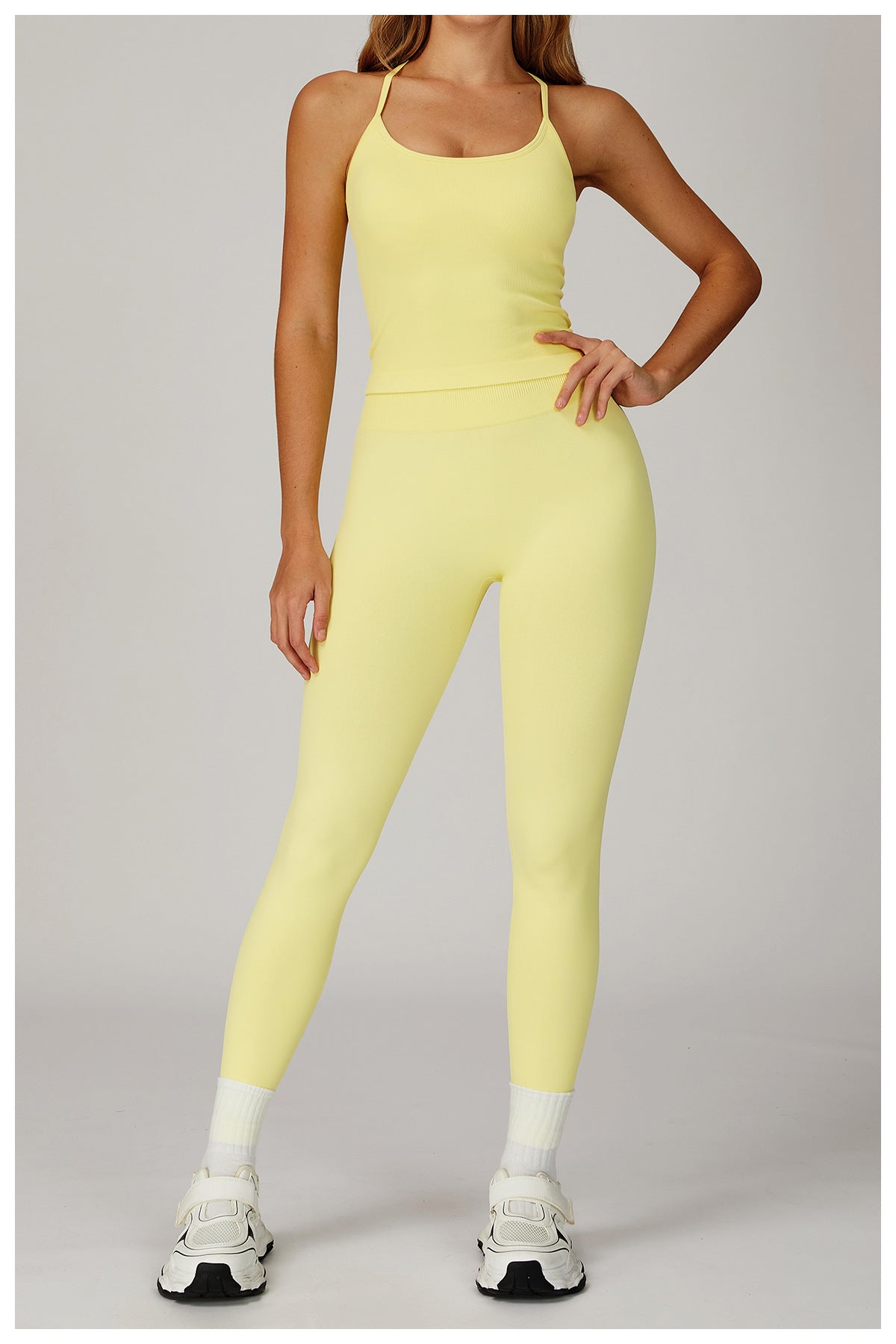 Legging de yoga sans couture taille haute : vêtement de sport galbant et gainant pour la course en extérieur 2553 (copie)