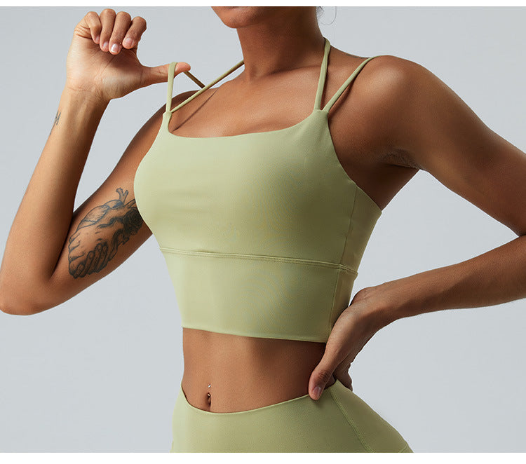 Soutien-gorge de sport sans coutures à dos nu : Caraco de yoga à fines bretelles et débardeur de fitness rembourré