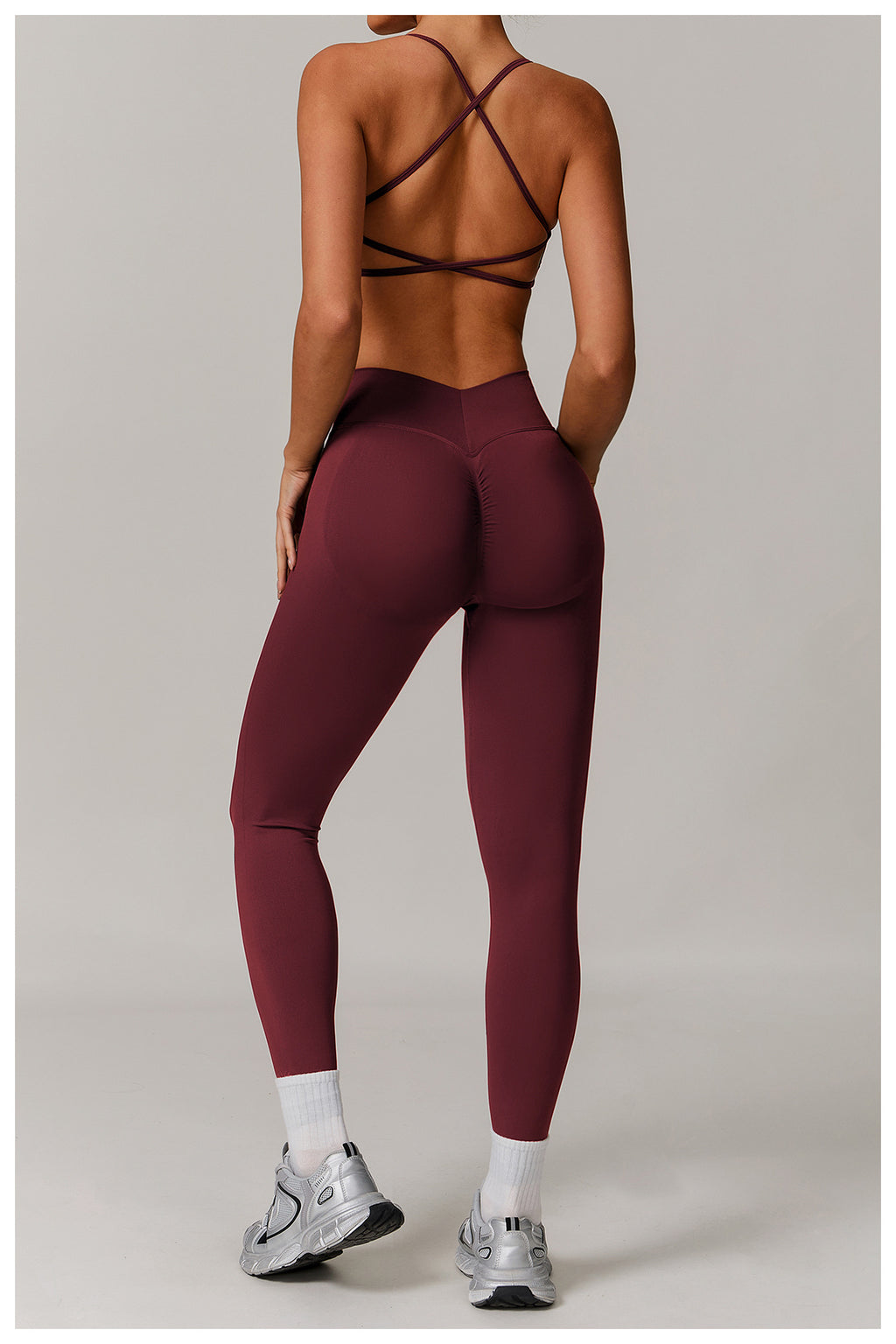 Ensemble de yoga sans coutures à dos ouvert : Vêtements de sport ajustés à séchage rapide pour la course à pied et le fitness 5284