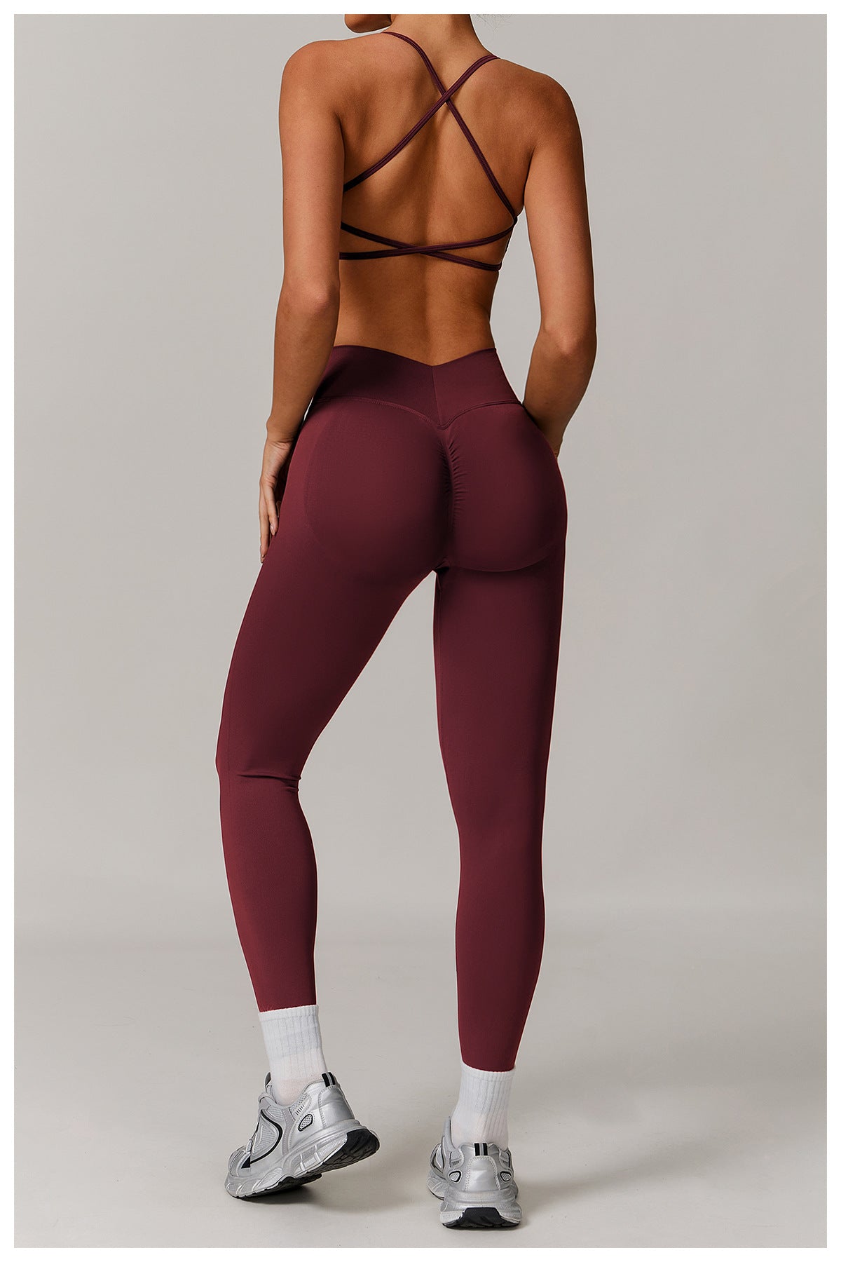 Ensemble de yoga sans coutures à dos ouvert : Vêtements de sport ajustés à séchage rapide pour la course à pied et le fitness 5284