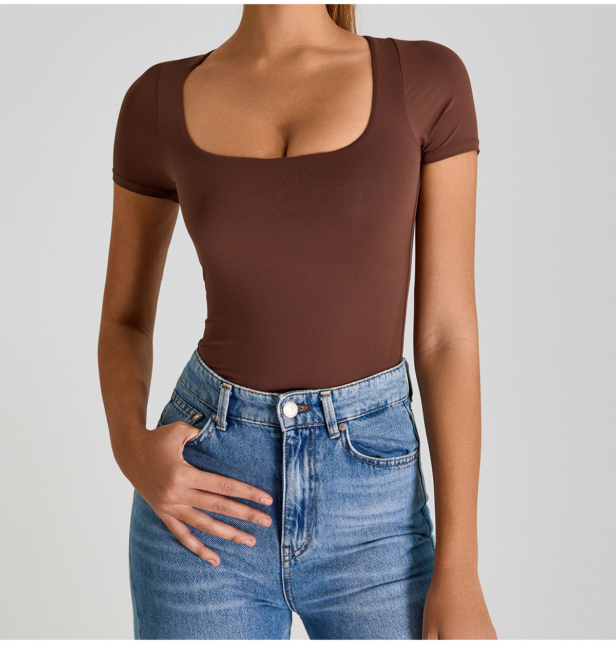 Seamless Square-Neck Shrug-Style Yoga T-Shirt: Slim-Fit Short Sleeve Activewear for Running & Gym