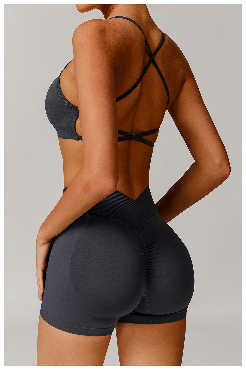Ensemble de yoga sans coutures à dos ouvert : Vêtements de sport ajustés à séchage rapide pour la course à pied et le fitness 5284