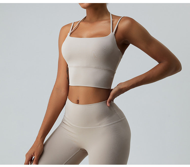 Seamless Criss-Cross Back Sports Bra: Nude-Feel Yoga Tank Top & Quick-Dry Fitness Bralette