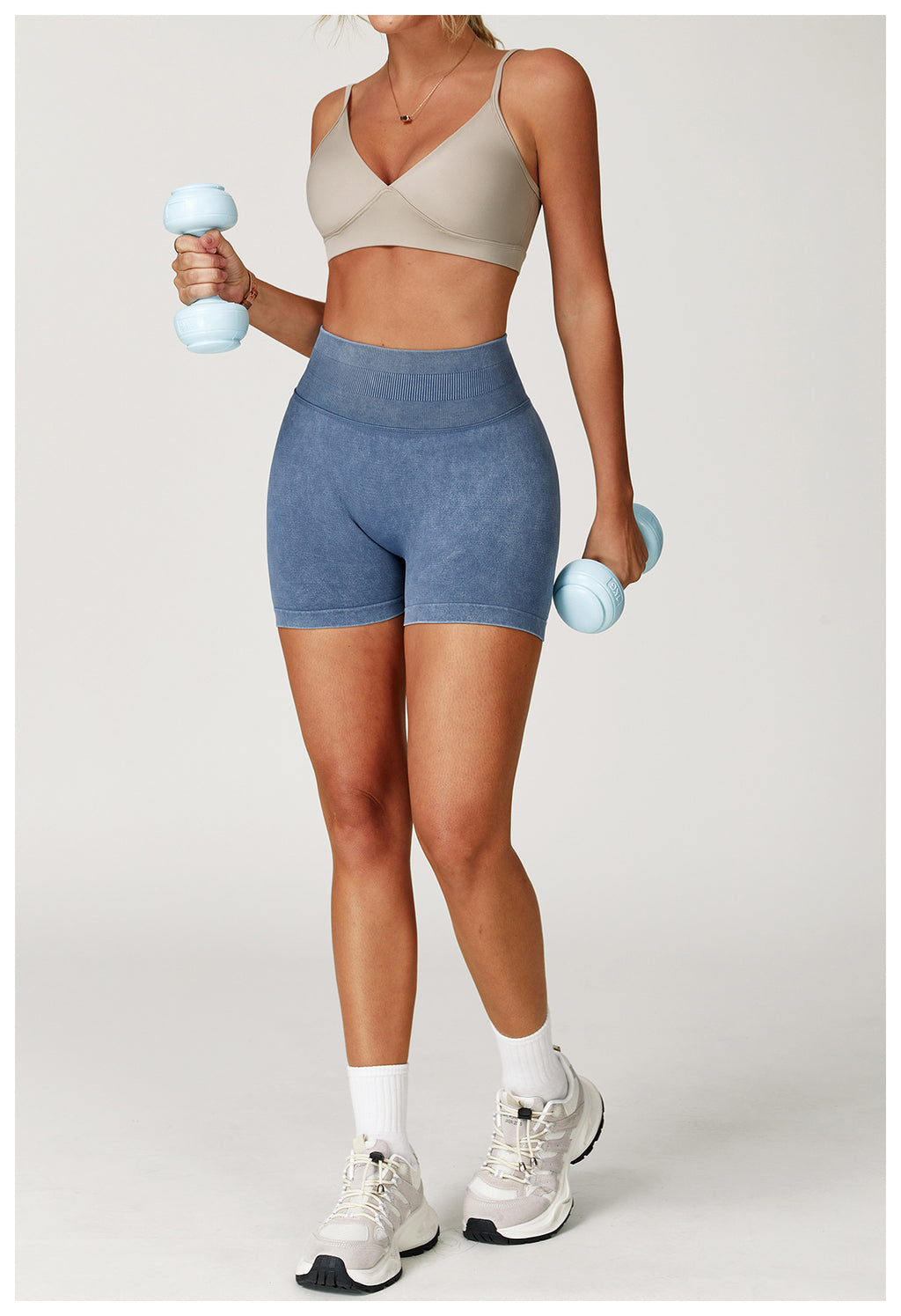 Short de yoga sans couture délavé à l'acide : Short de fitness taille haute gainant pour la course 7425