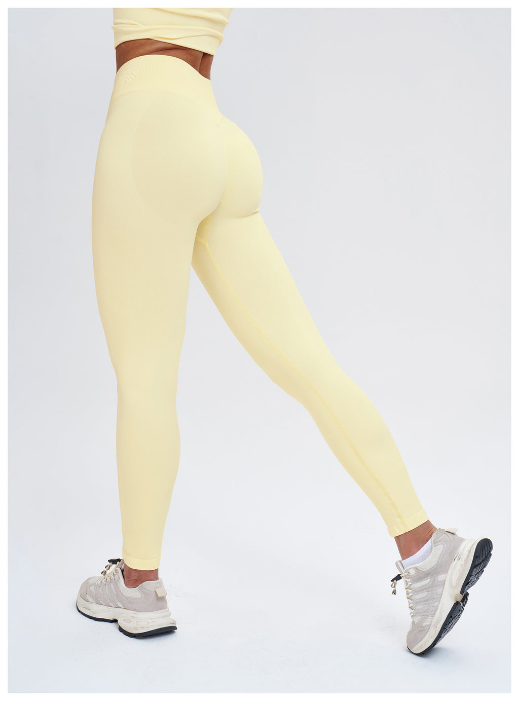 Legging de yoga sans couture galbant fesses : Pantalon de fitness taille haute, gainant et à séchage rapide 9421