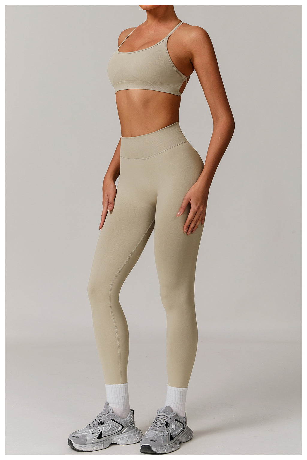 Legging de yoga sans couture taille haute en V : Push-up & Coupe ajustée, Séchage rapide, Vêtement de sport pour la course à pied 4426 (copie)