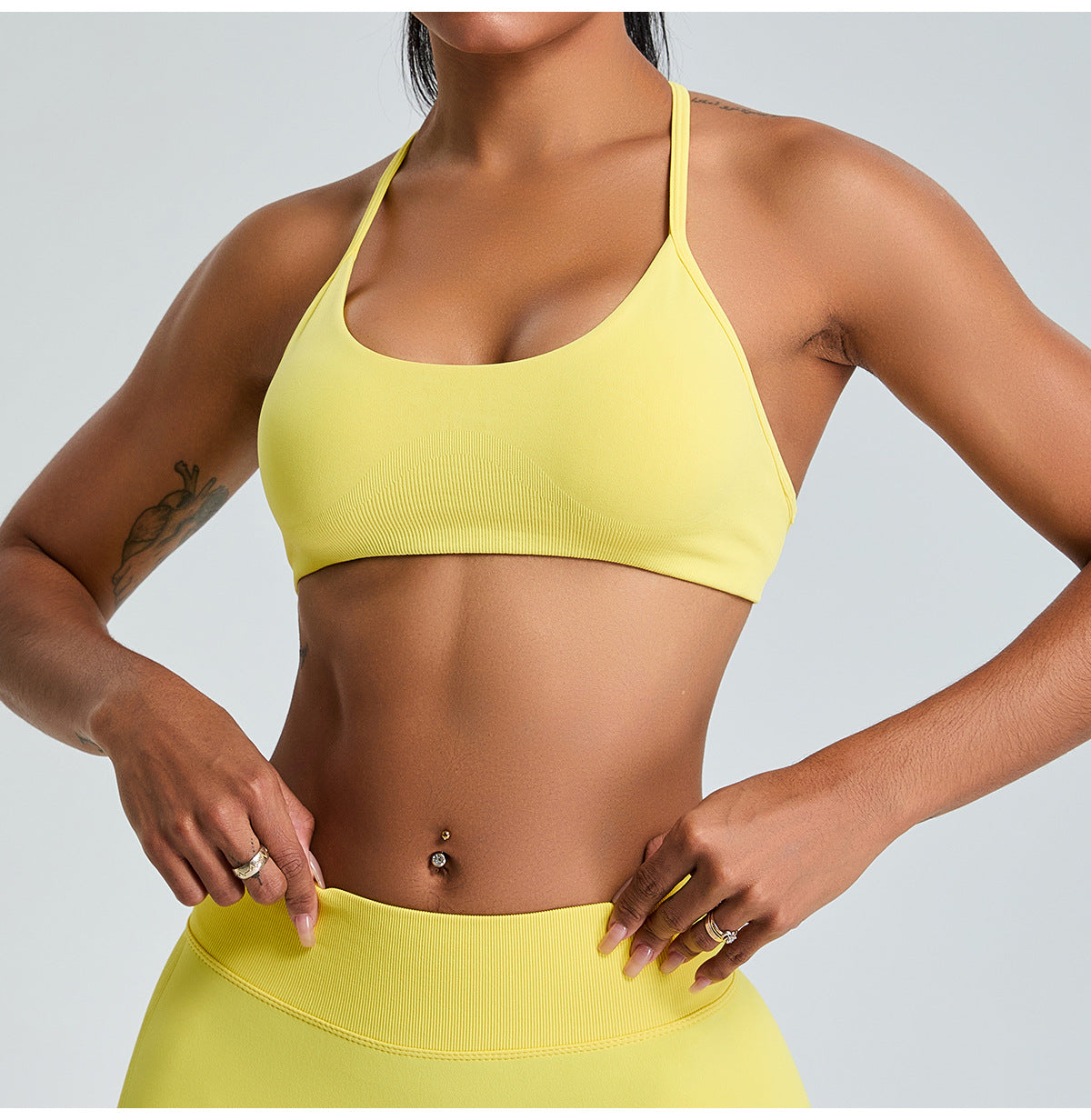 Seamless Yoga Cami Sports Bra: Open-Back Workout Tank Top & Quick-Dry Fitness Bralette