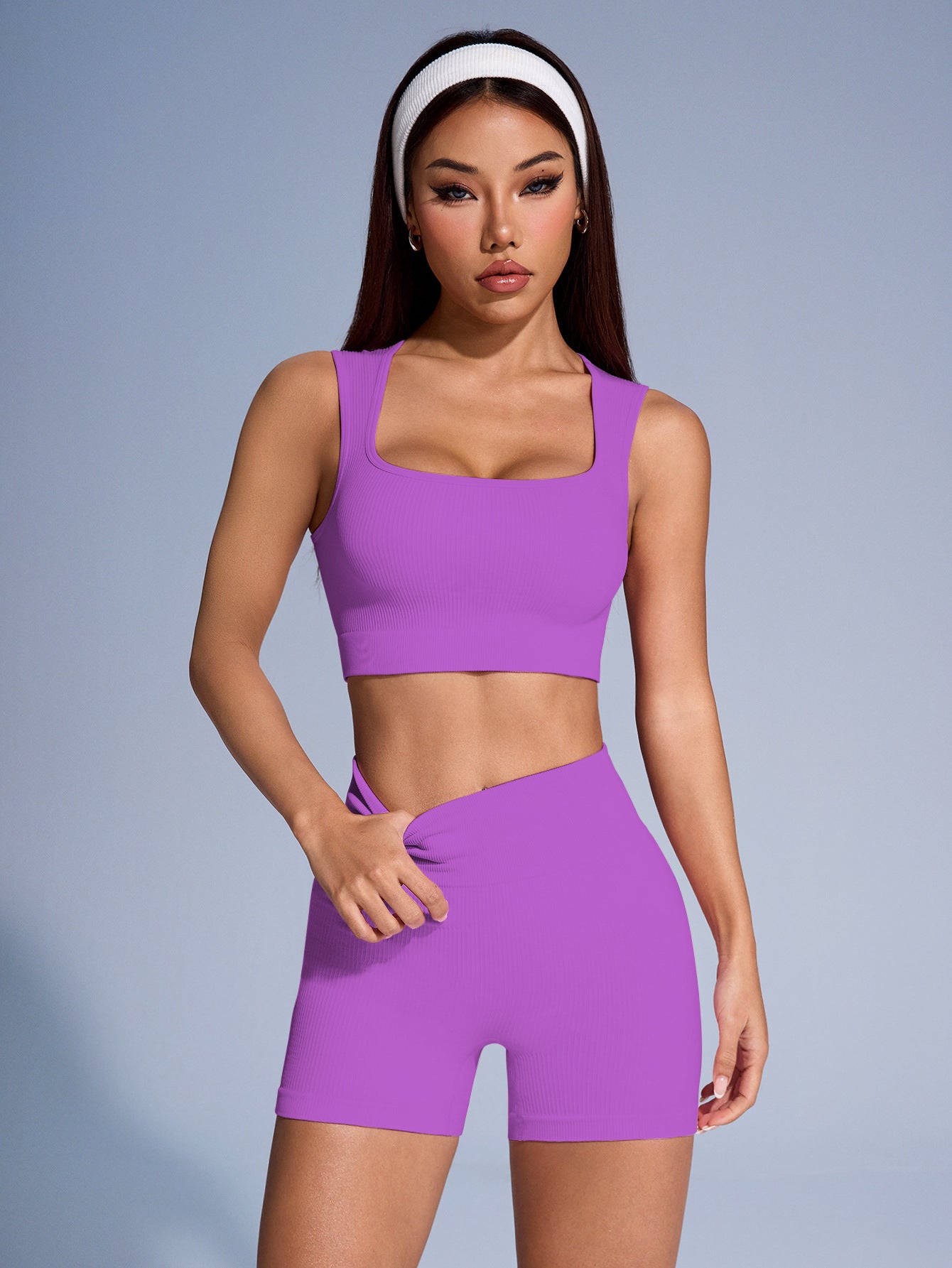 Women's Seamless Yoga Workout Set, Sleeveless Sports Top & Peach Booty Lifting Shorts for Running & Fitness