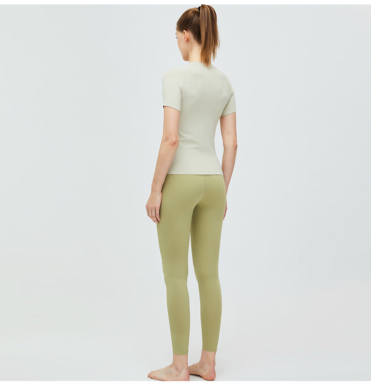 Seamless Nude-Feel Yoga T-Shirt: Breathable Short Sleeve Tennis Top & Quick-Dry Fitness Tee