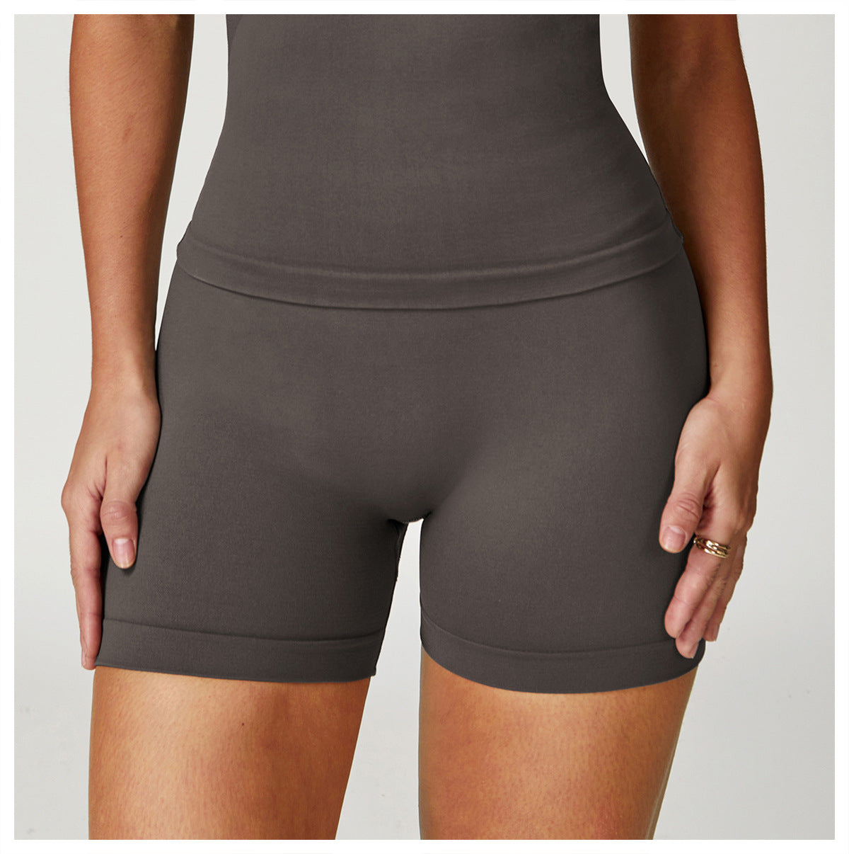 Seamless High-Waisted Yoga Shorts: Booty-Lifting Quick-Dry Activewear for Running & Fitness 9687