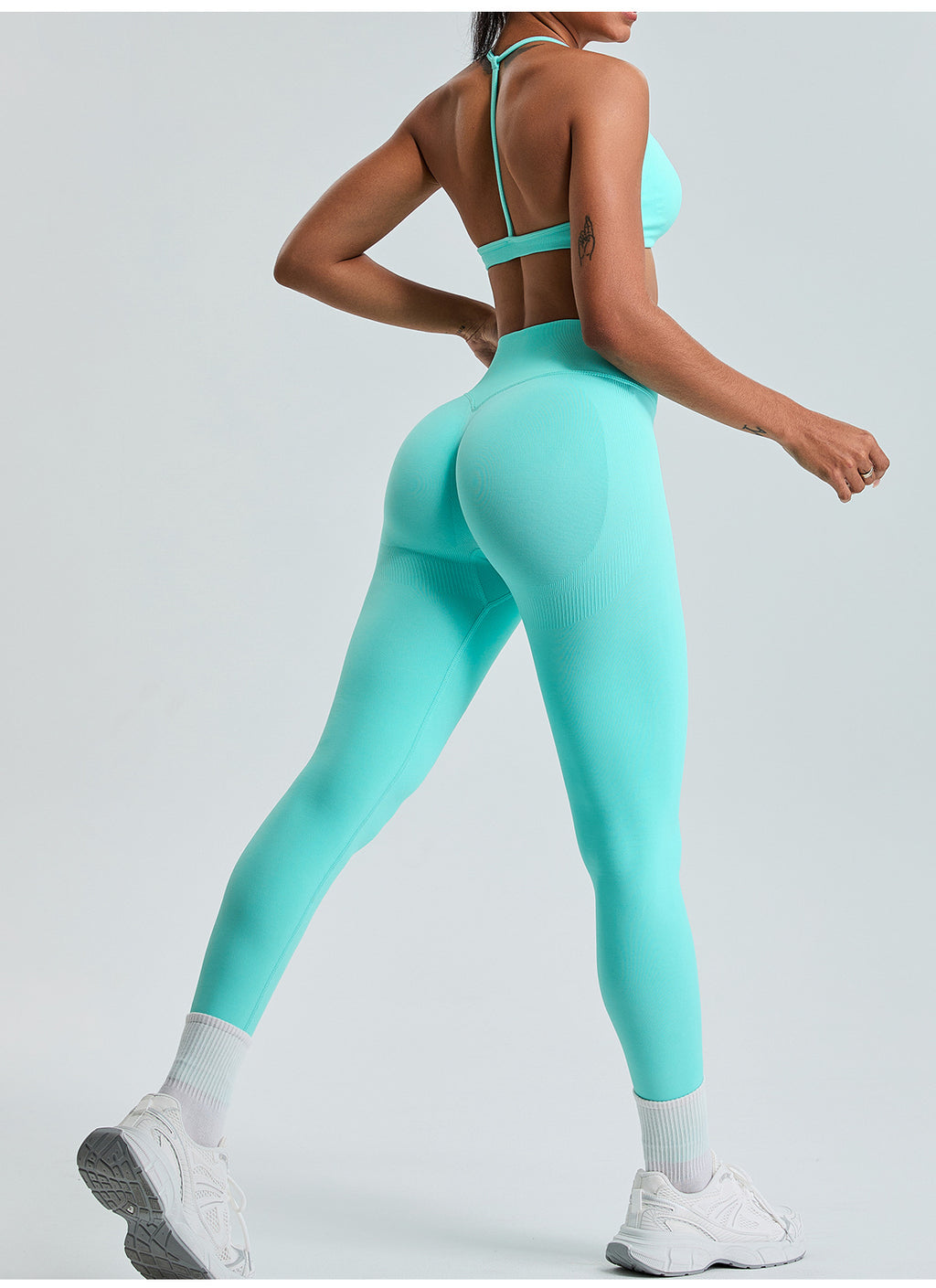 Seamless Yoga Cami Sports Bra: Open-Back Workout Tank Top & Quick-Dry Fitness Bralette