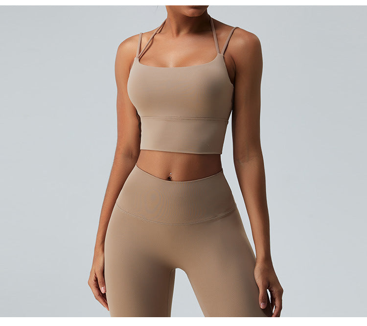 Seamless Criss-Cross Back Sports Bra: Nude-Feel Yoga Tank Top & Quick-Dry Fitness Bralette
