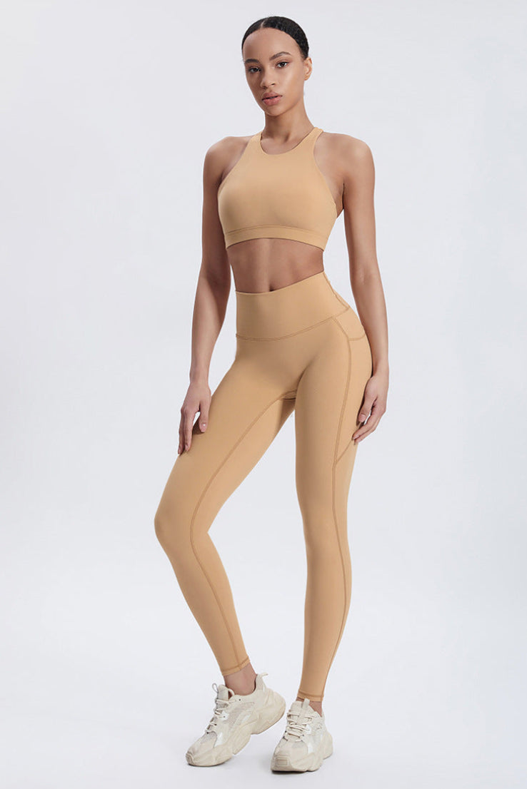 Soutien-gorge de sport sans coutures effet seconde peau : brassière de yoga dos nu et haut de sport respirant pour la course à pied