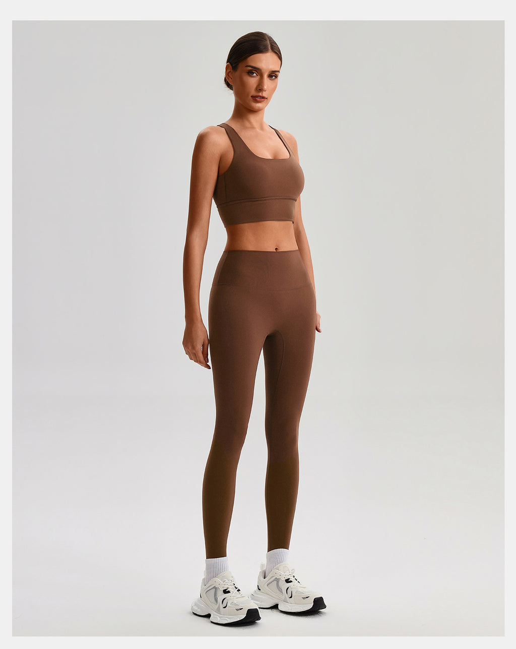 Ensemble de yoga sans coutures effet seconde peau : Soutien-gorge de sport dos nu et Legging taille haute push-up