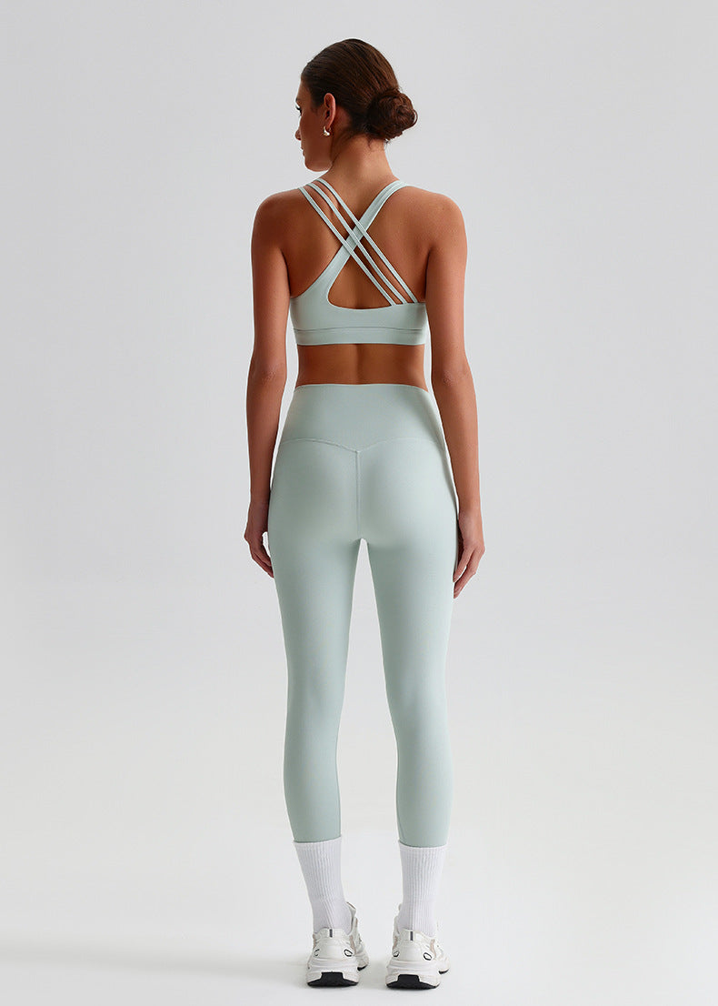 Ensemble de yoga brossé effet seconde peau : Soutien-gorge de sport dos nu et Leggings de sport taille haute gainants