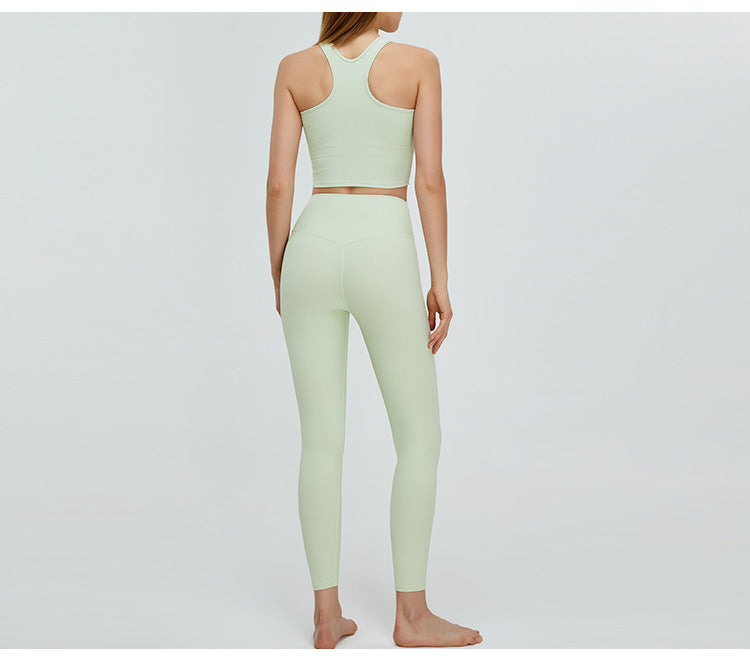 Soutien-gorge de sport sans coutures à dos nu : Débardeur court de yoga et haut de fitness ajusté