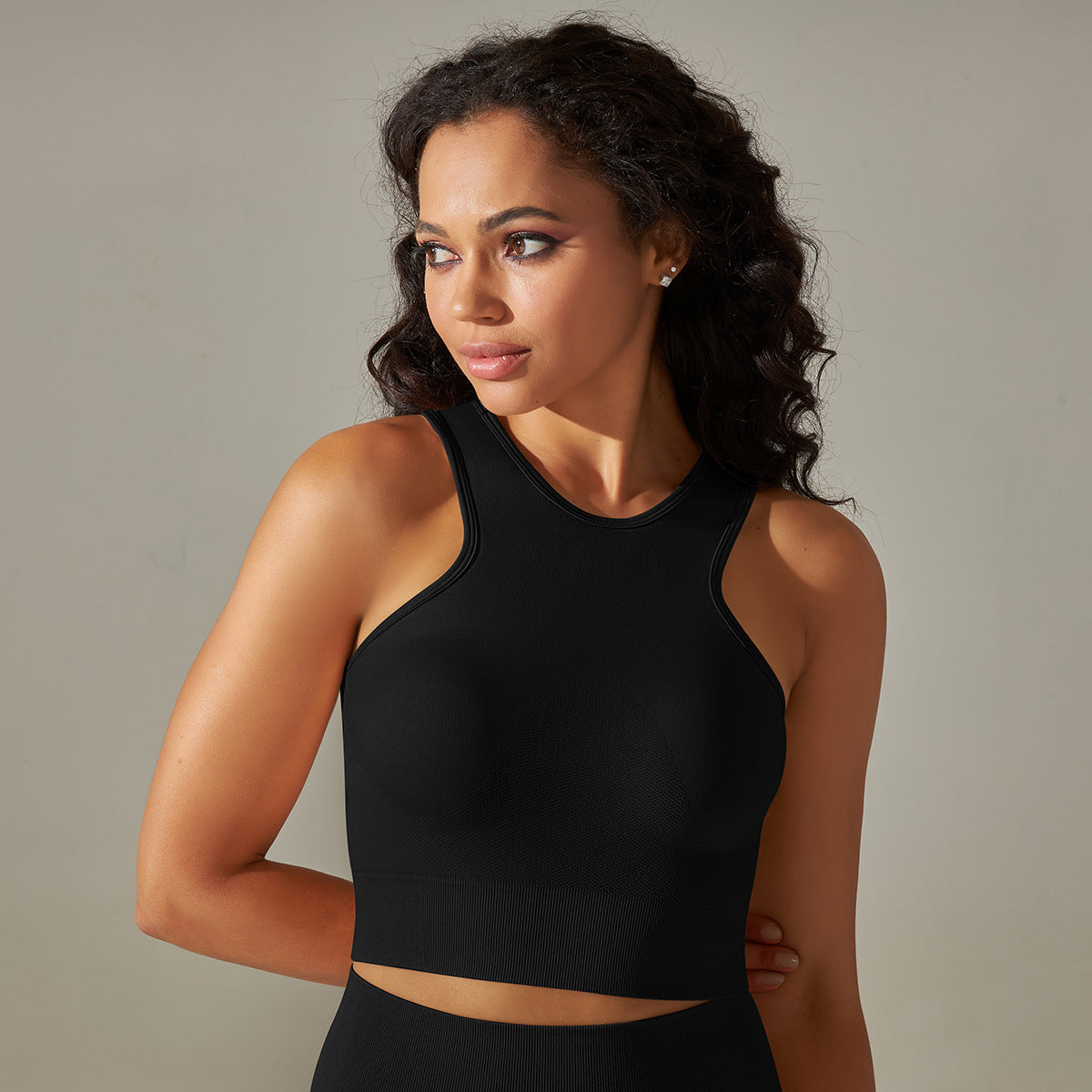 Débardeur de yoga long sans couture : soutien-gorge de sport moulant très extensible et gilet de fitness respirant de couleur unie