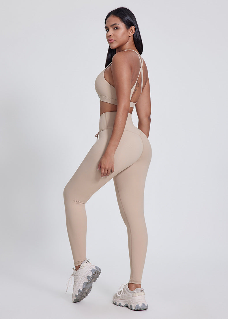 Soutien-gorge de sport sans coutures effet seconde peau : brassière de yoga dos nu et haut de sport respirant pour la course à pied