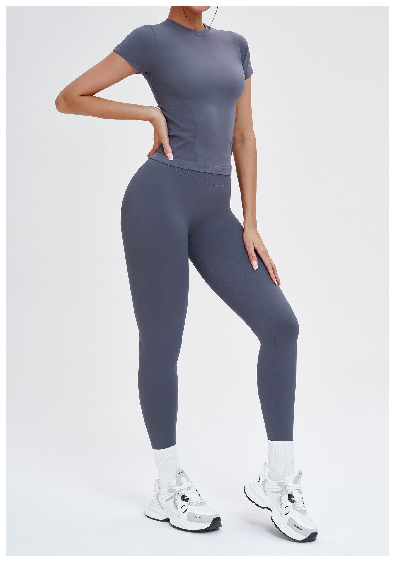 Ensemble de yoga sans coutures à col rond : Tenue de sport confortable pour la course en extérieur et le fitness 5734