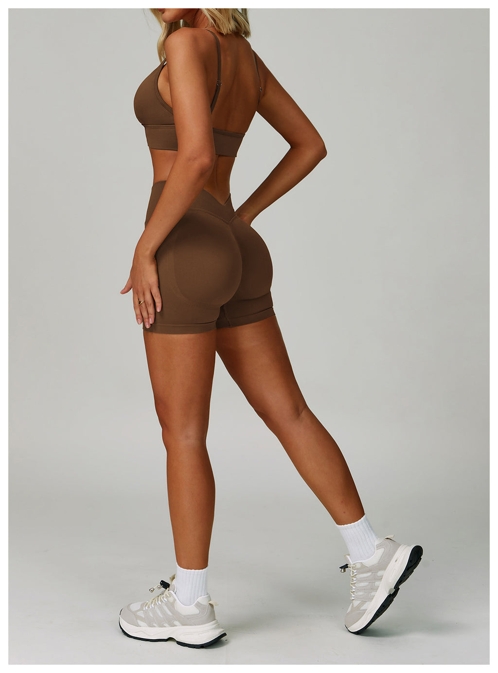 Seamless V-Waist Yoga Shorts: Slim-Fit Quick-Dry Activewear & Gym Biker Shorts 4725