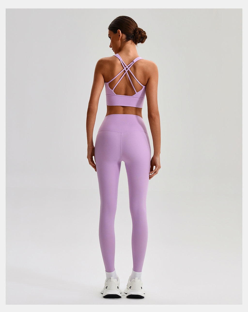 Ensemble de yoga sans coutures effet seconde peau : Soutien-gorge de sport dos nu et Legging taille haute push-up