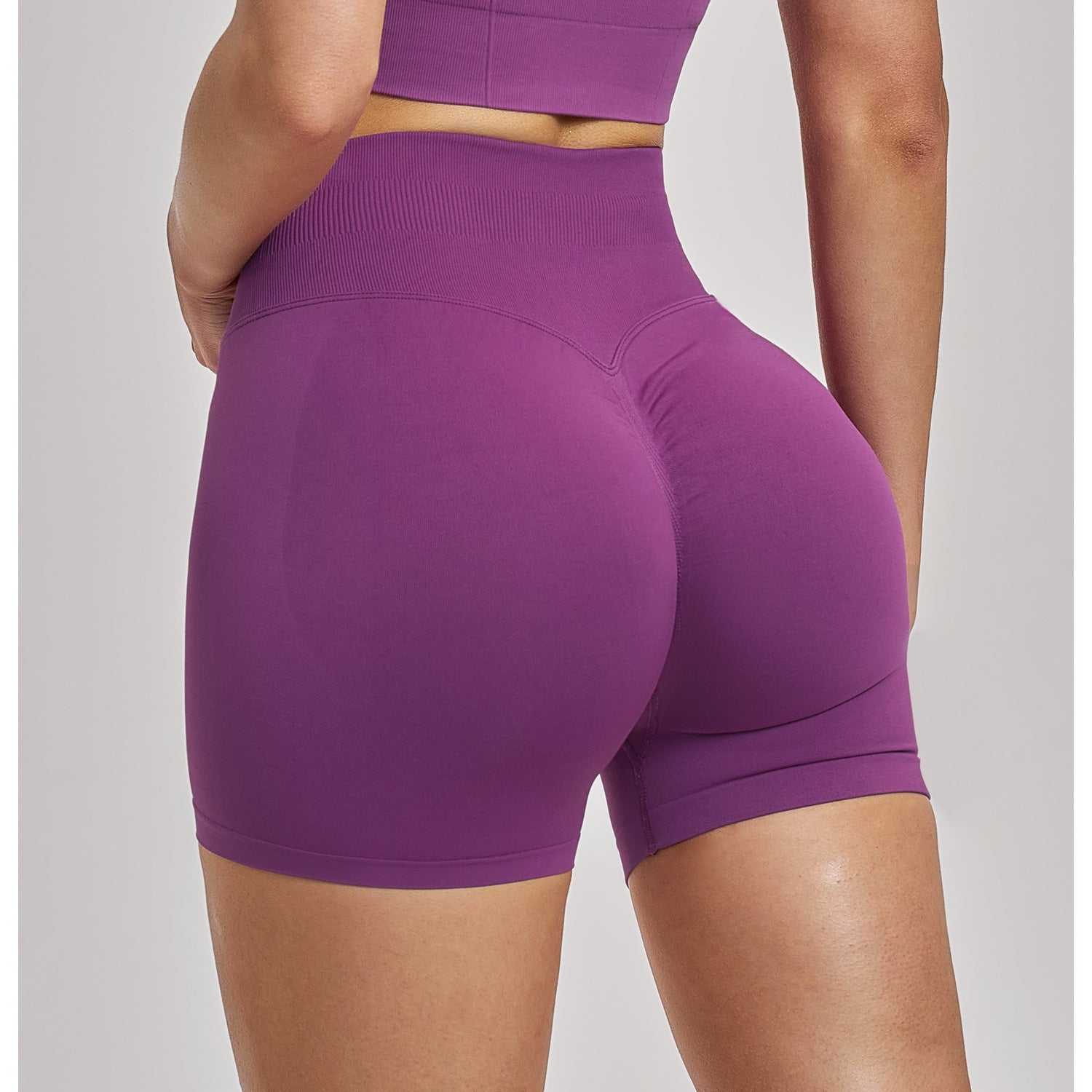 Short de yoga taille haute sans couture : Vêtement de sport galbant à séchage rapide pour la course et le fitness 9687