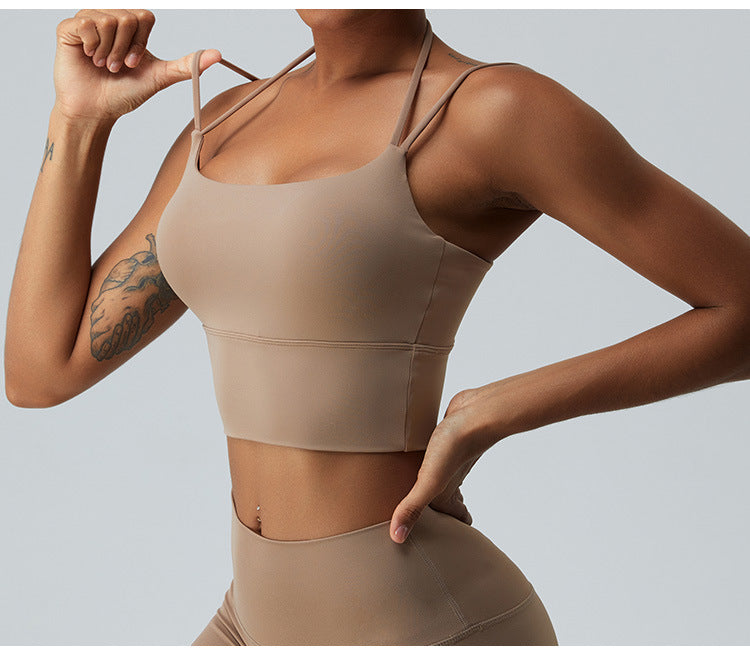 Soutien-gorge de sport sans coutures à dos nu : Caraco de yoga à fines bretelles et débardeur de fitness rembourré