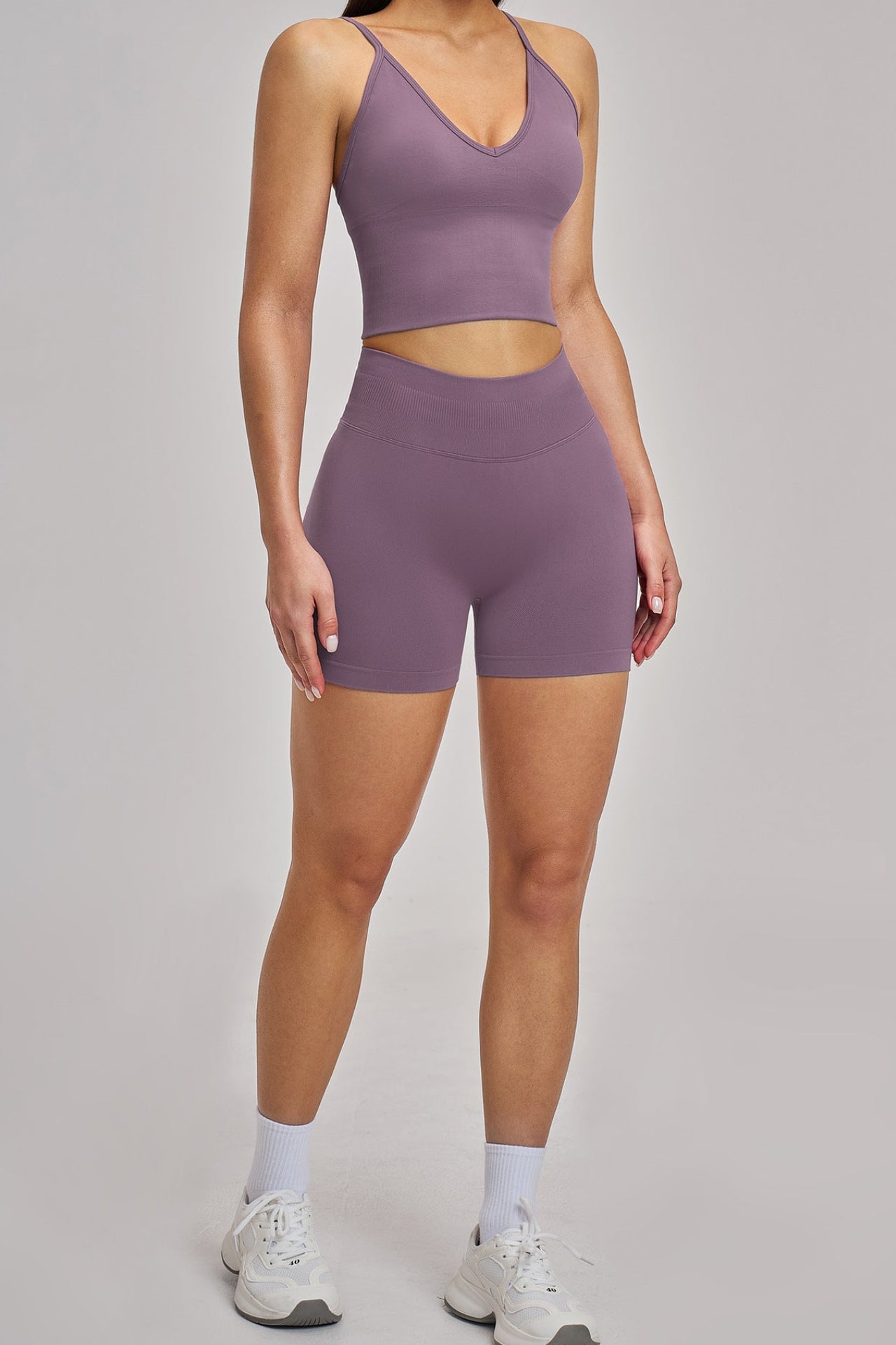 Ensemble de yoga sans couture croisé : Vêtements de sport extensibles et ajustés & Tenue de performance 4486