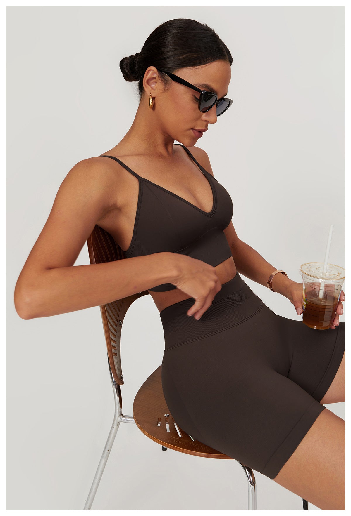 Seamless High-Waisted Yoga Shorts: Booty-Lifting Quick-Dry Activewear for Summer Fitness 5563