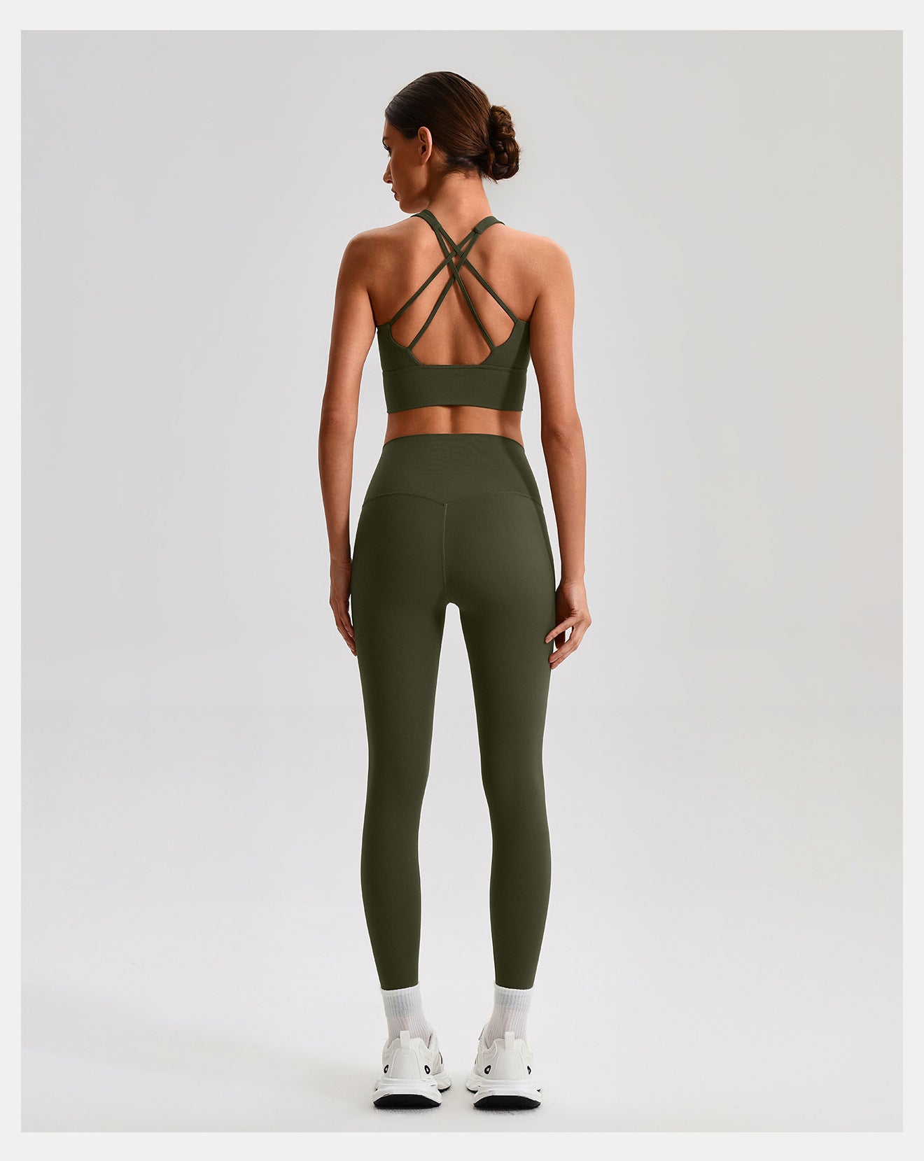 Ensemble de yoga sans coutures effet seconde peau : Soutien-gorge de sport dos nu et Legging taille haute push-up