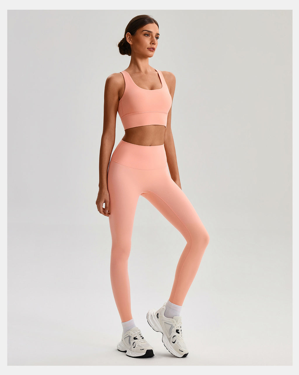 Ensemble de yoga sans coutures effet seconde peau : Soutien-gorge de sport dos nu et Legging taille haute push-up